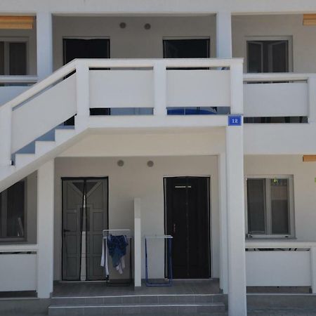 Apartments Istuk Vir Exterior foto